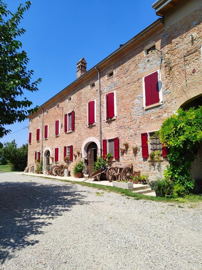 New Flowers Farm B&B Noceto Bagian luar foto