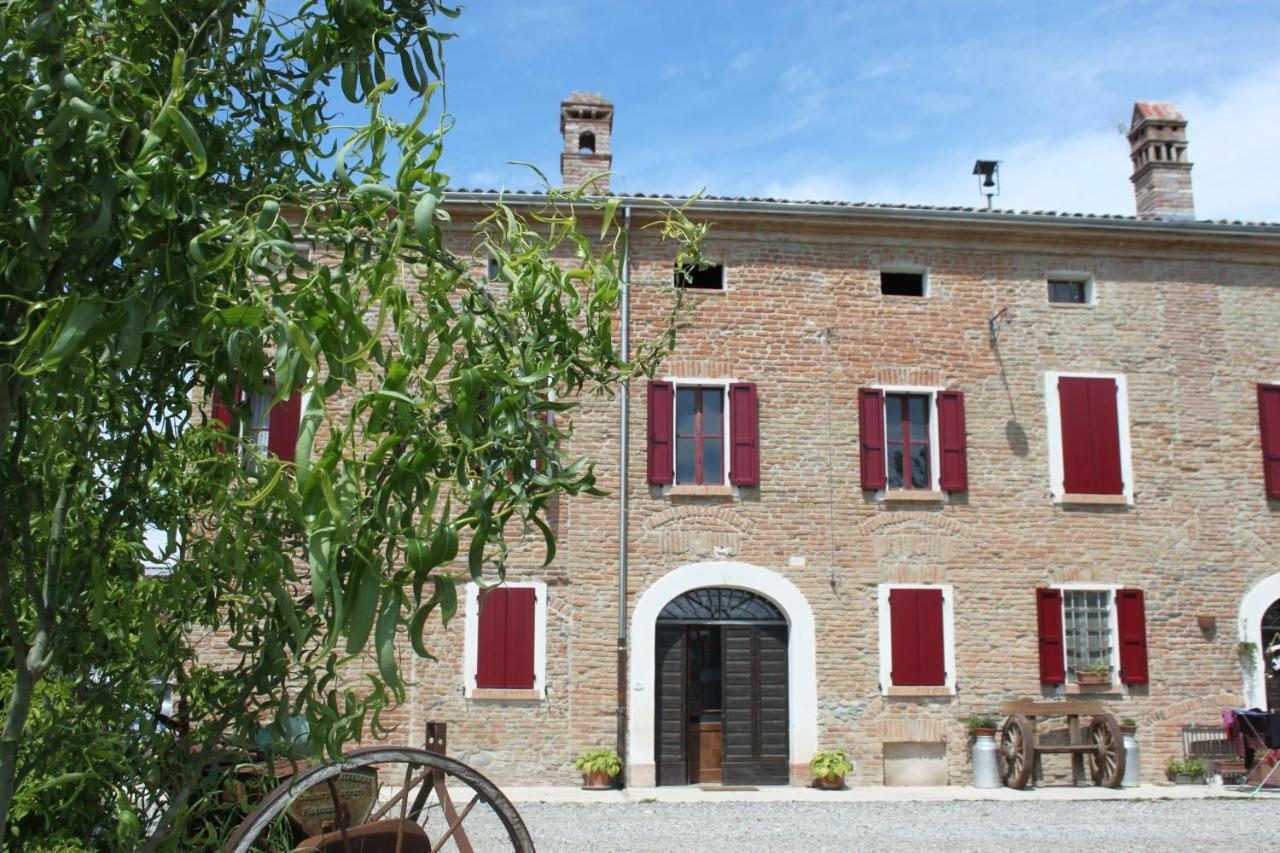 New Flowers Farm B&B Noceto Bagian luar foto